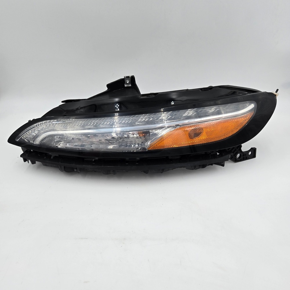 14-18 Jeep Cherokee DRL LH Driver Side Headlight OEM 68157103AL Bulbs INCLUDED